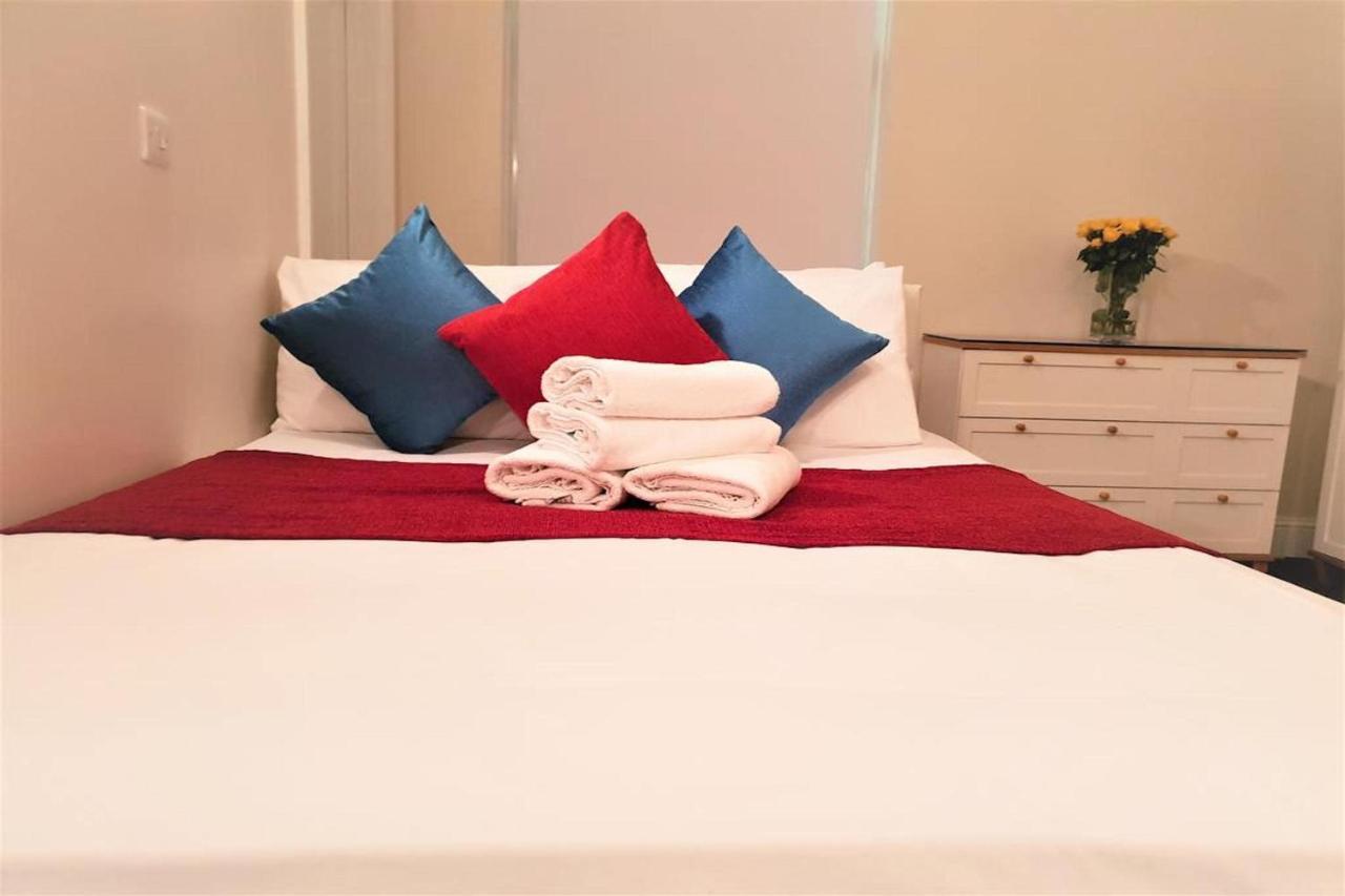 The King William Hotel London Bagian luar foto
