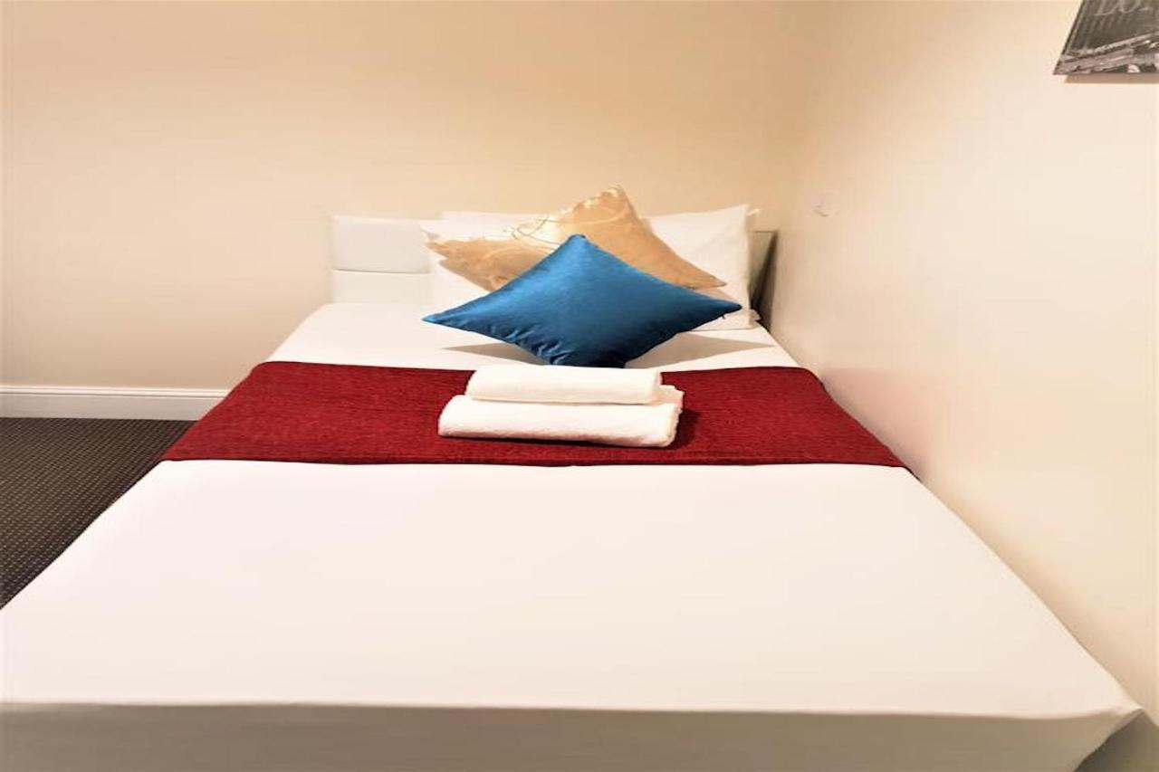 The King William Hotel London Bagian luar foto