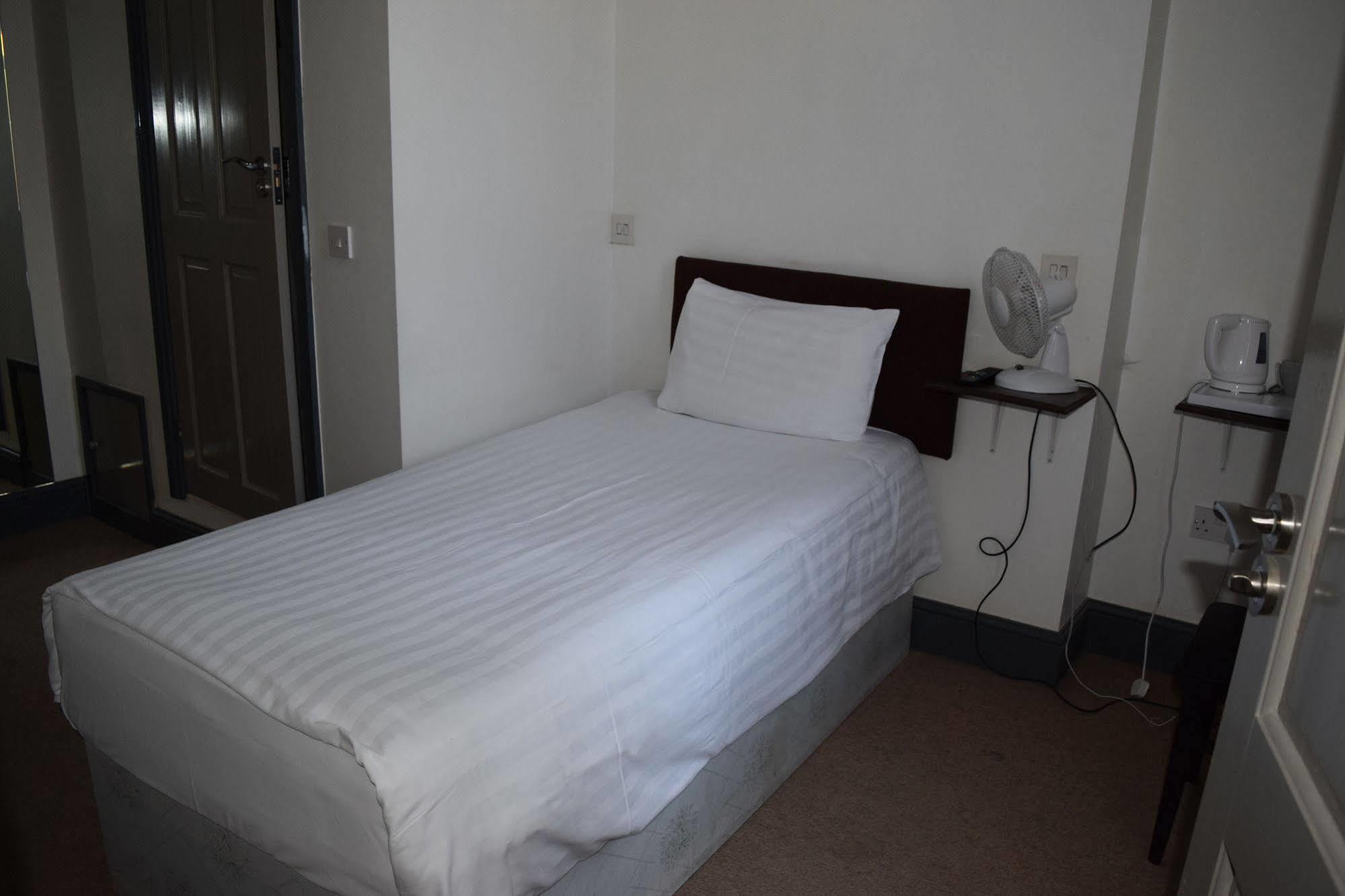 The King William Hotel London Bagian luar foto