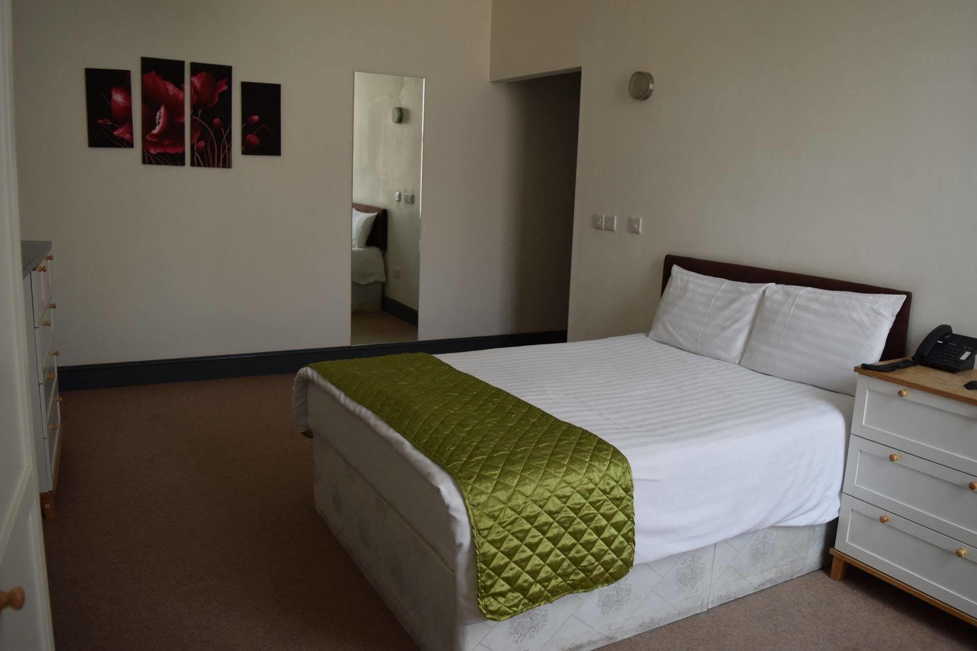 The King William Hotel London Bagian luar foto
